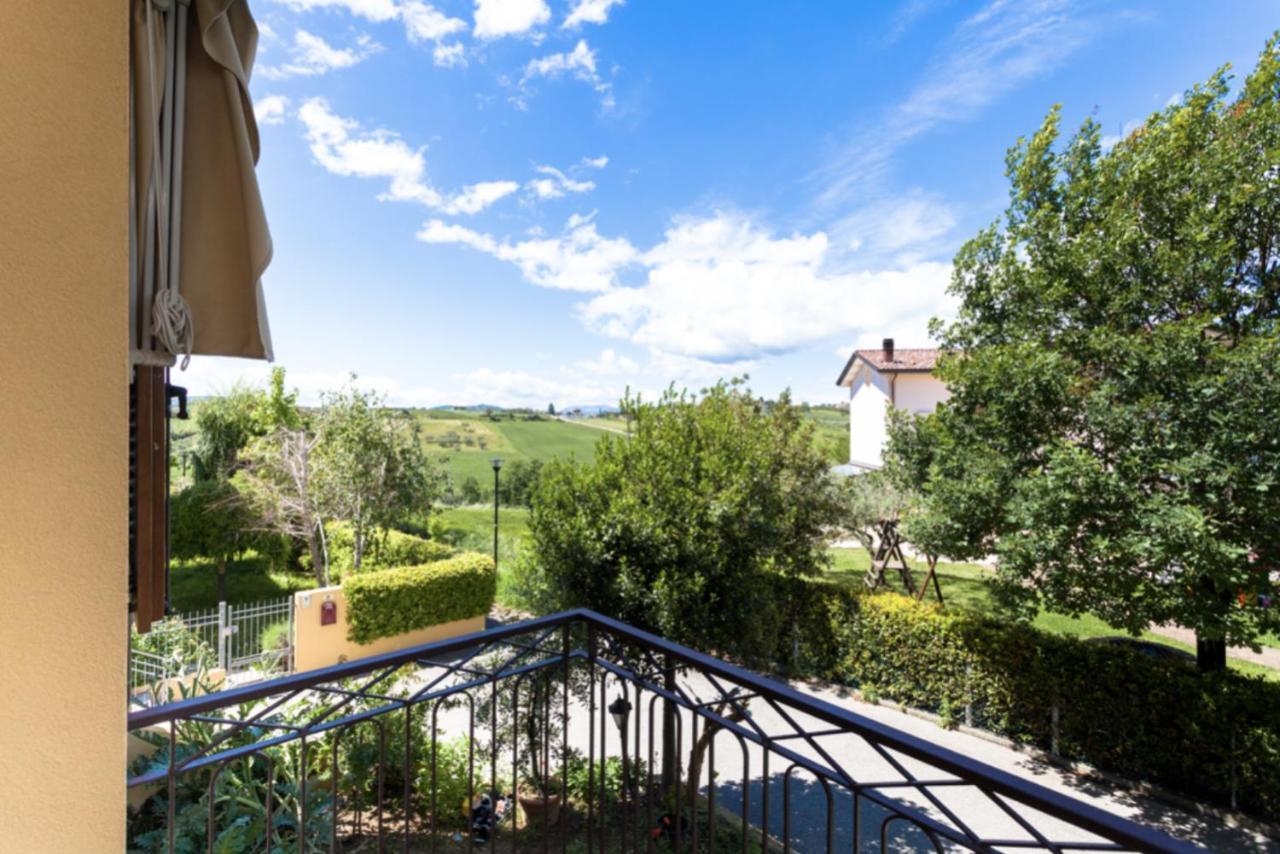 Ferienwohnung Relax In Collina Misano Adriatico Exterior foto