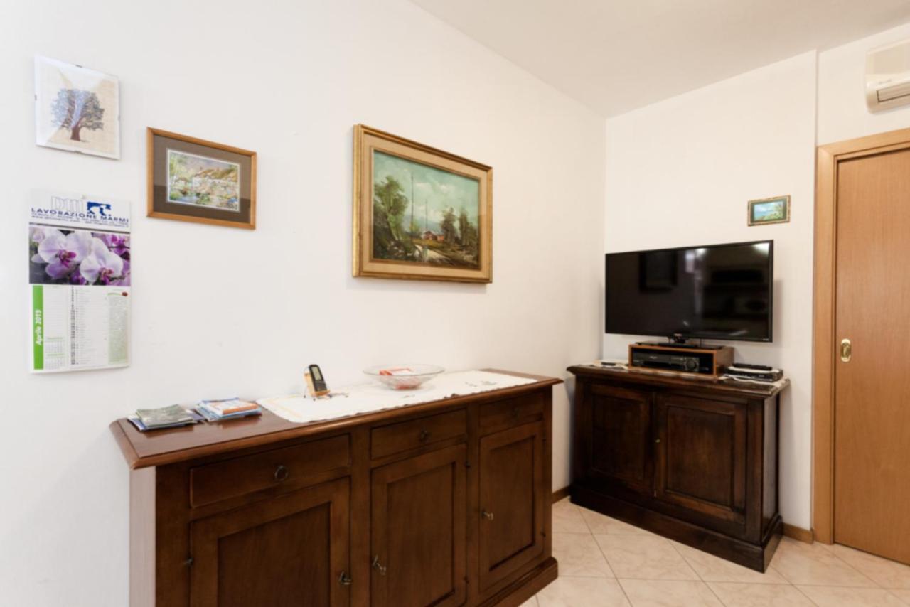 Ferienwohnung Relax In Collina Misano Adriatico Exterior foto
